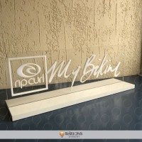 Display Sinalizador de Vitrine em Acrílico Branco e Cristal 